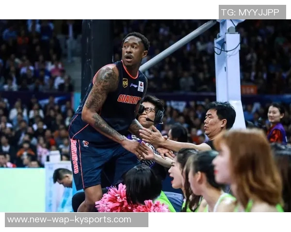 马尚布鲁克斯的篮球之路:从新秀到明星的成长历程与成就分析 马尚布鲁克斯的篮球之路:从新秀到明星的成长历程与成就分析